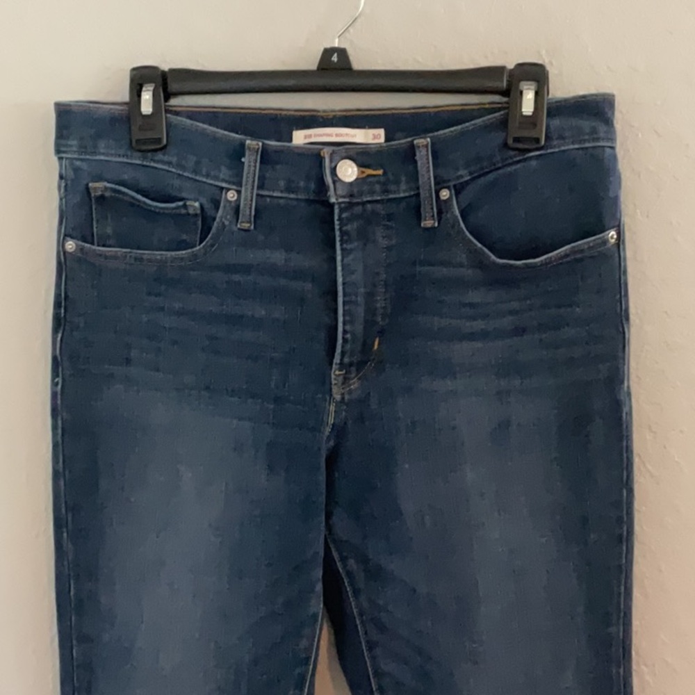 315 Shaping Bootcut LEVI’s - Picture 2 of 10